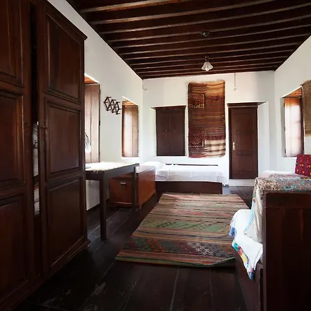 Lindsay Courtyard House Central * بودروم